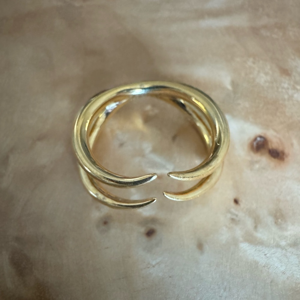 Missoma 18k gold vermeil statement ring size 7.5